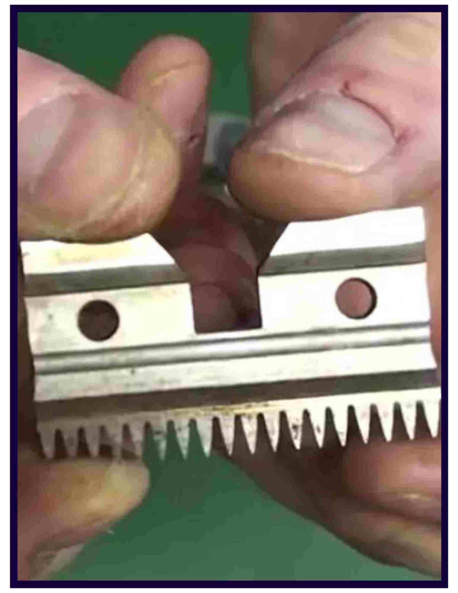 How to clean rusty hair clippers (RUSTING Blade Fixed)