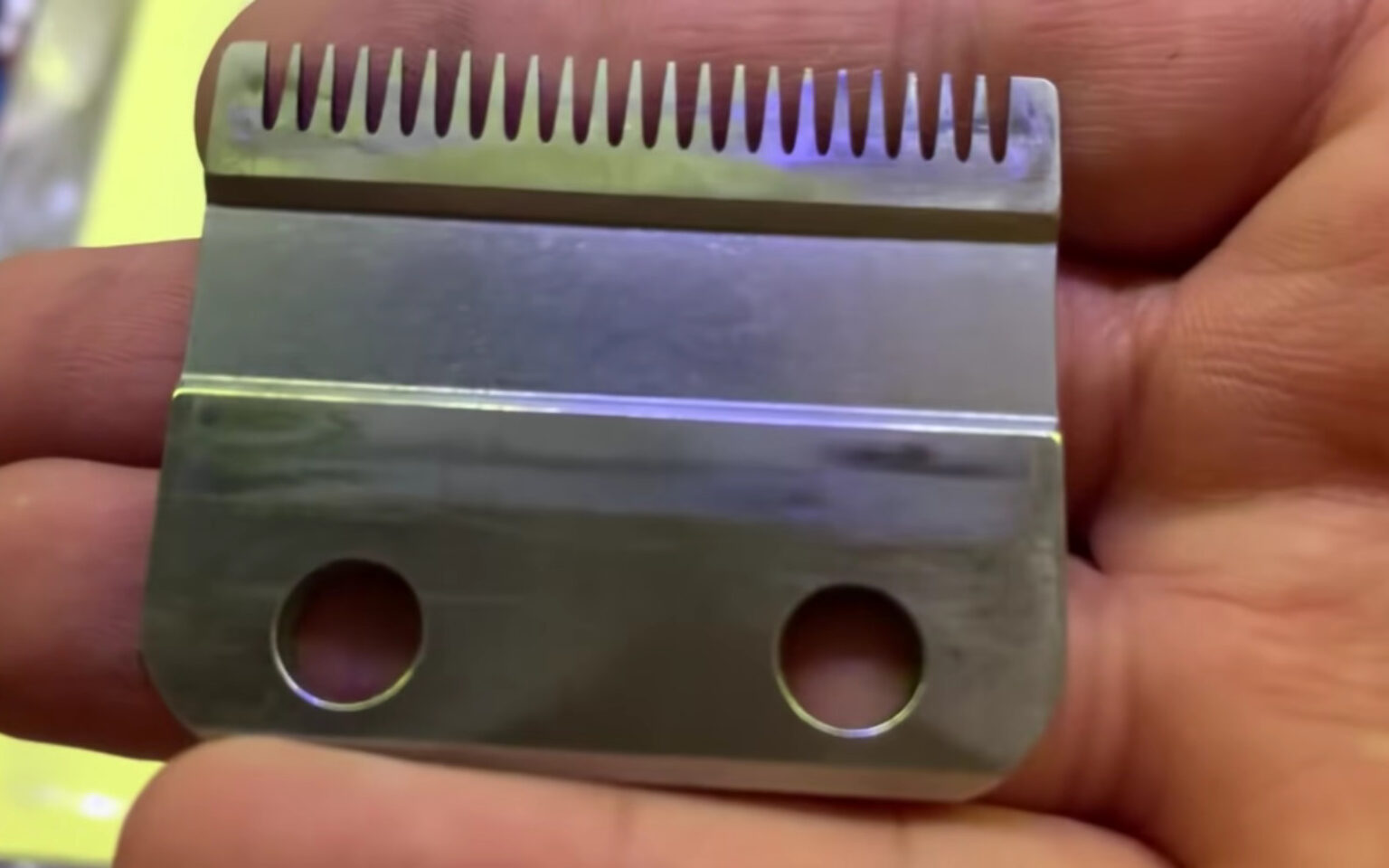 How to clean rusty hair clippers (RUSTING Blade Fixed)